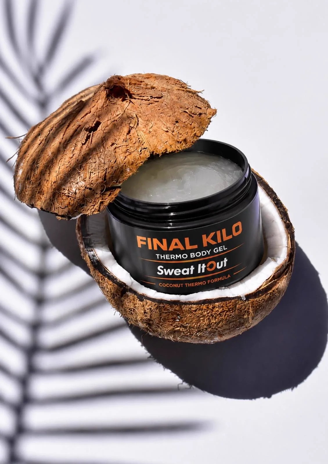 Final Kilo geopende pot met kokosnoot